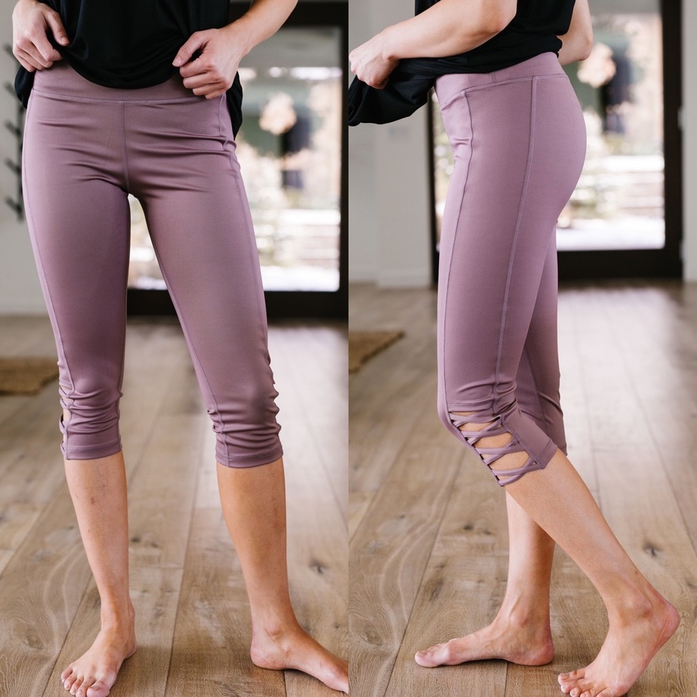 Capri Generation X Athletic Leggings - Picture 1 of 7